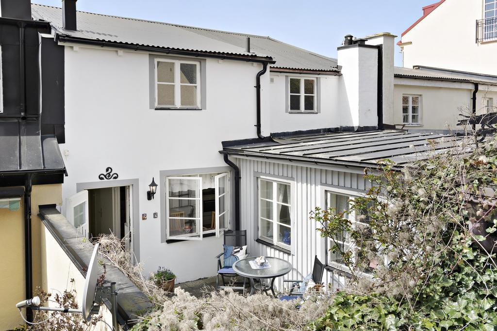 Charming Townhouse Villa Ystad Exterior photo